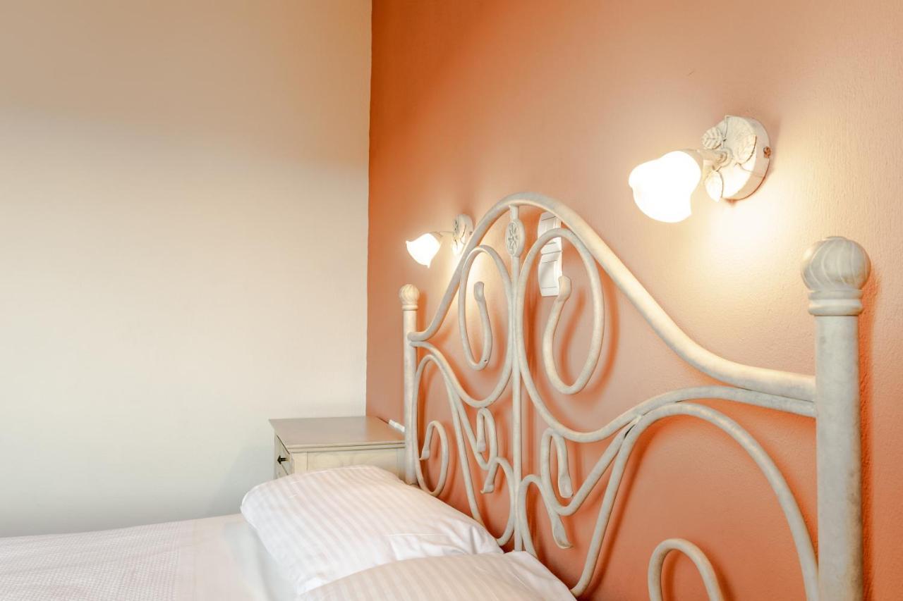 Chrisovalanto Hotel Sívota Zewnętrze zdjęcie